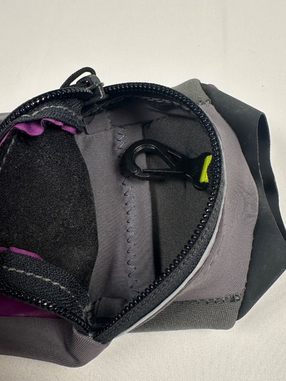Amphipod Running Water Pouch, Purple with Adjustable Strap, Zippered Outer Pouch - Picture 4 of 5